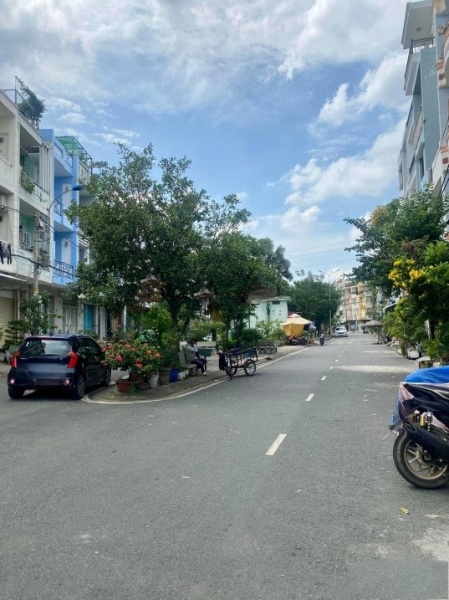 Giảm giá 800tr bán gấp nhà 4 tầng tại Đường 70, Phường 10, Quận 6, Hồ Chí Minh
